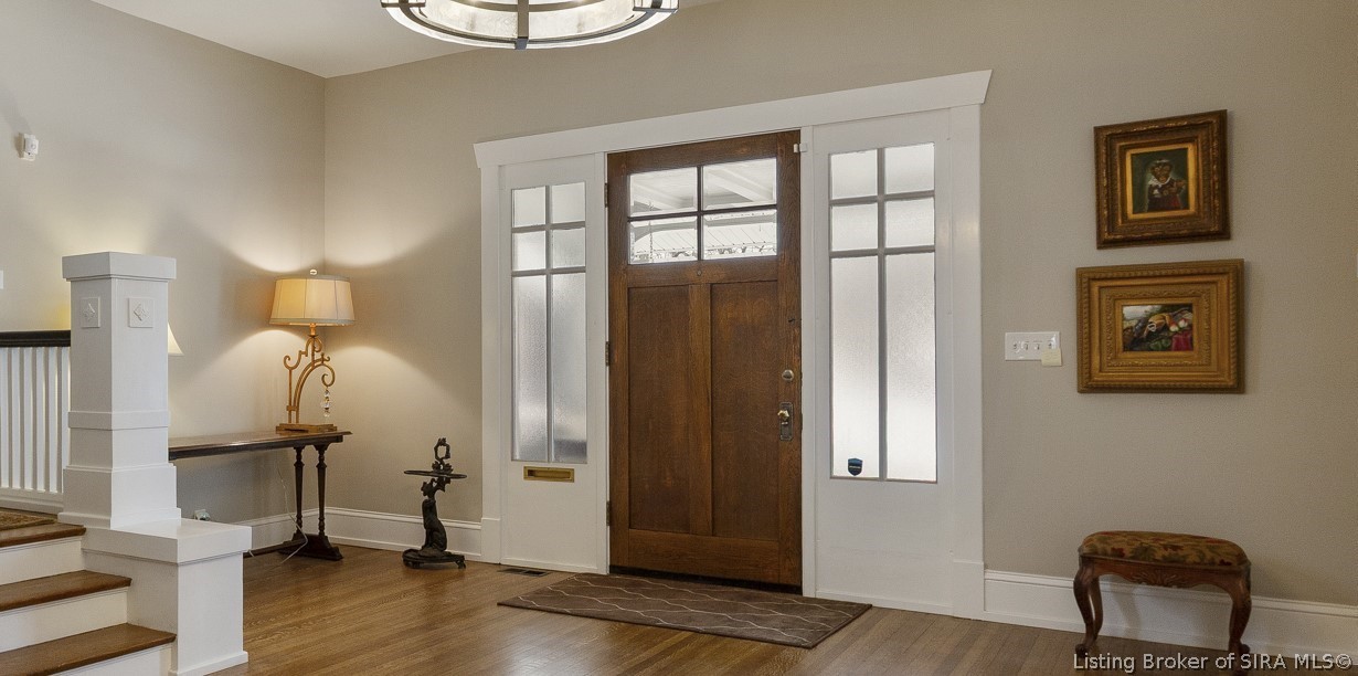 922 East Spring Street New Albany, IN 47150 - Photo 6 of 67 Elegant Wood grain door