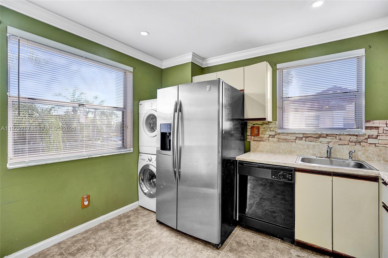 11201 Southwest 13th Street, Unit 204 Pembroke Pines, FL 33025 - Photo 14 of 33