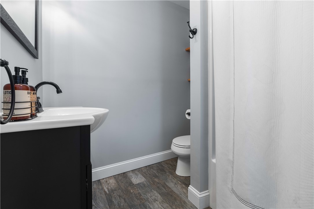 8 6th Street Warren, RI 02885 - Photo 25 of 41 2nd floor full bath with Tile flooring.