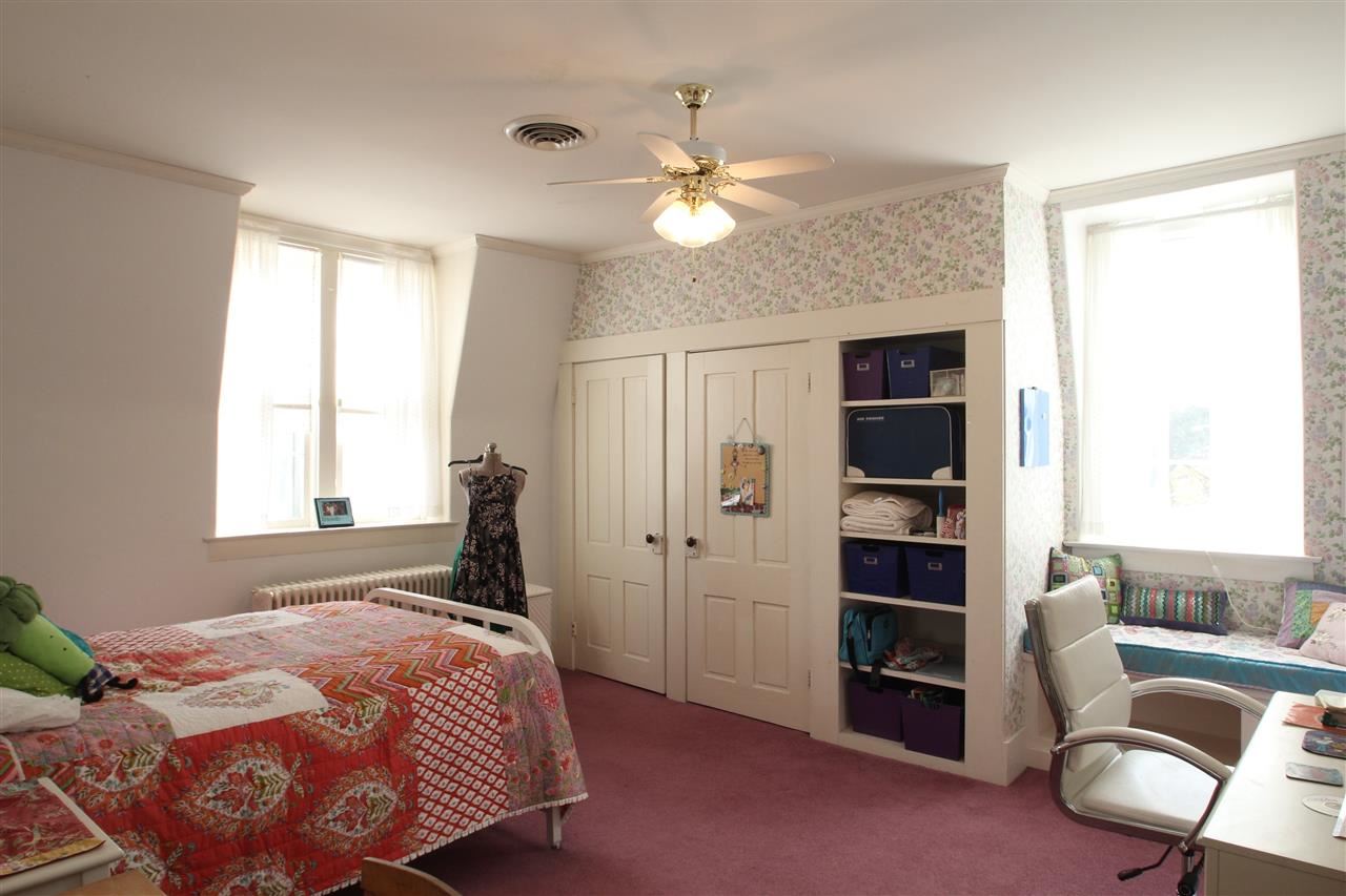 2155 Prairie Du Chien Road Northeast Iowa City, IA 52240 - Photo 14 of 25 Gallery Image 14