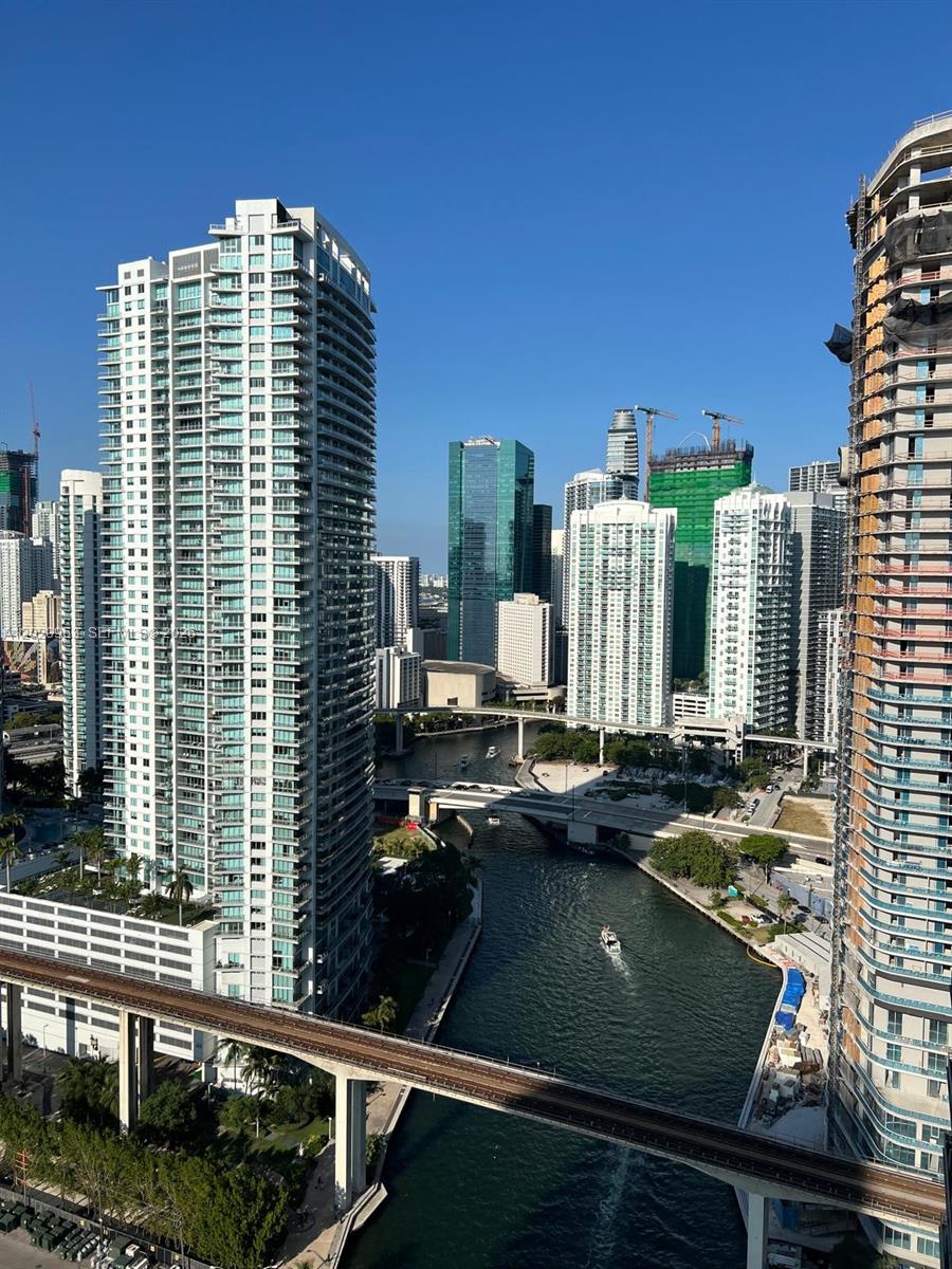 185 Southwest 7th Street, Unit 3209 Miami, FL 33130 - Photo 11 of 54