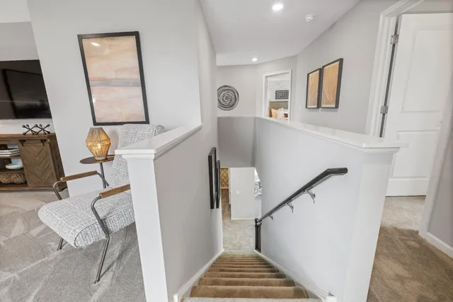 a view of entryway and workspace