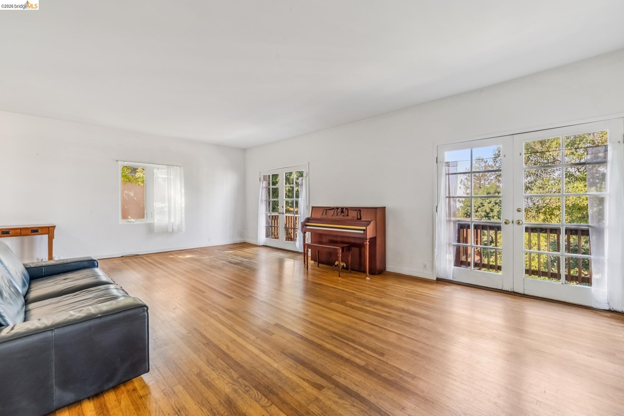 1466 Scenic Avenue Berkeley, CA 94708 - Photo 12 of 41 Gallery Image 12