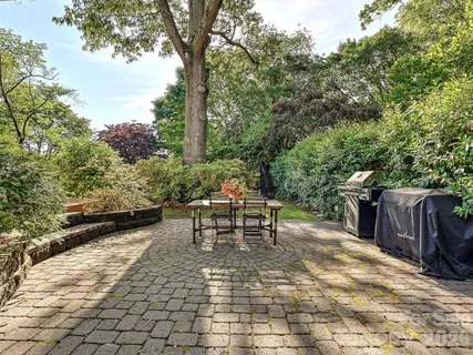 $1,205,000 | 3131 Pinehurst Place, Charlotte, NC 28209