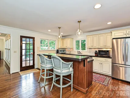 $1,205,000 | 3131 Pinehurst Place, Charlotte, NC 28209