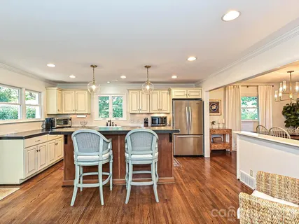 $1,205,000 | 3131 Pinehurst Place, Charlotte, NC 28209