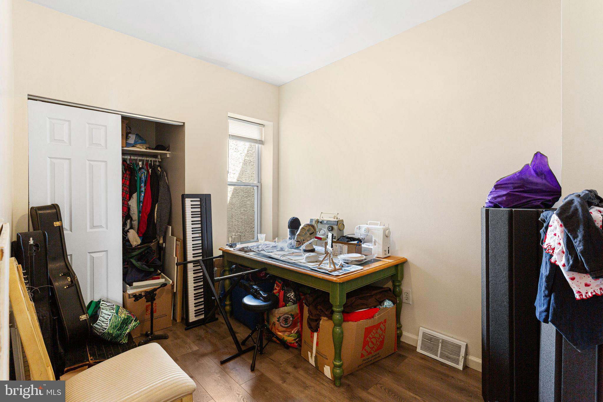 1910 North 17th Street Philadelphia, PA 19121 - Photo 9 of 14 Creative workspace with natural light.