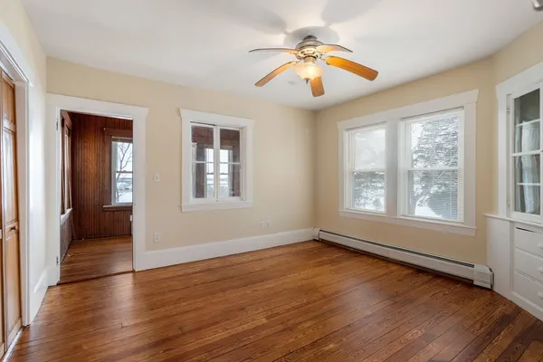 $2,350 | 25-27 Lafayette Street, Unit U2, Fairhaven, MA 02719