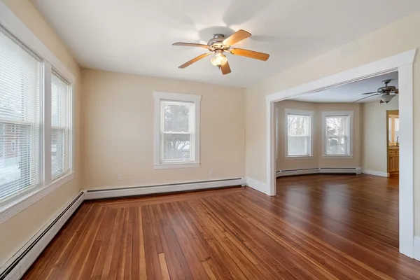 $2,350 | 25-27 Lafayette Street, Unit U2, Fairhaven, MA 02719