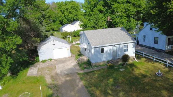 $89,900 | 105 Fenton Avenue, Albert Lea, MN 56007