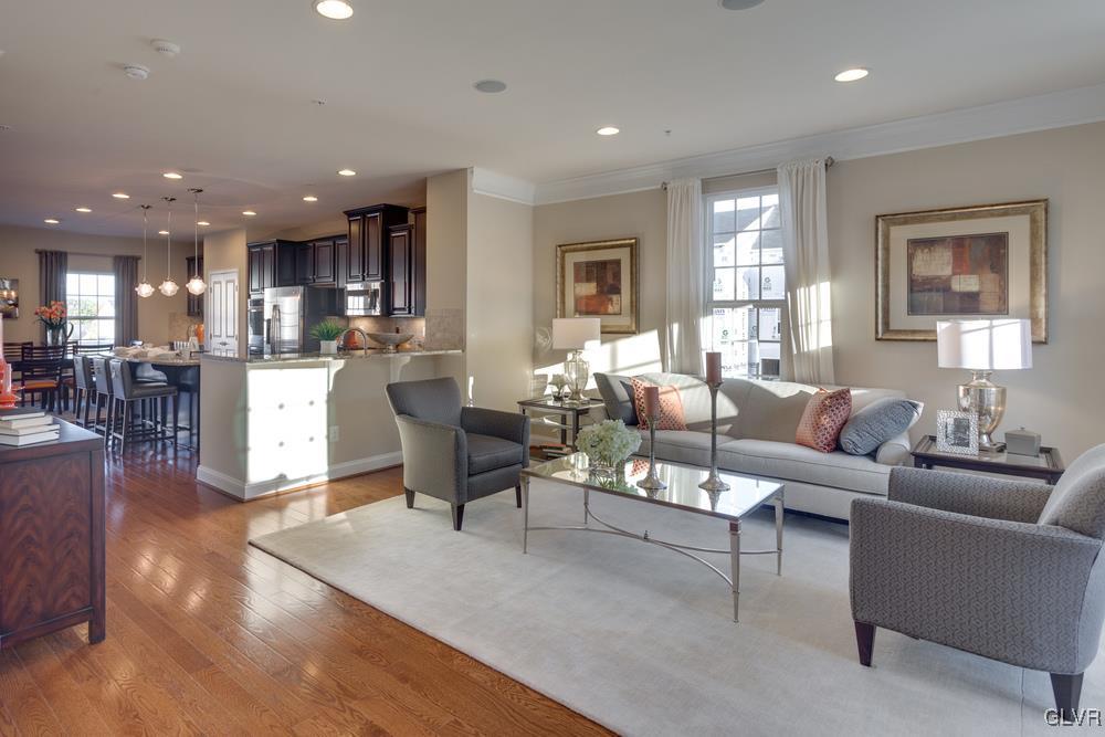 2276 Raya Way Easton, PA 18045 - Photo 4 of 10 Gallery Image 4