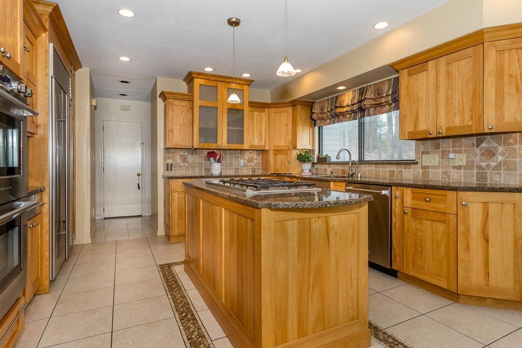 22 Sentry Hill Road Sharon, MA 02067 - Photo 5 of 22 Gallery Image 5