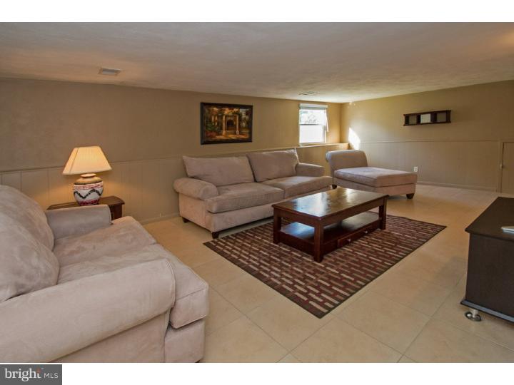 247 Buckboard Road Willow Grove, PA 19090 - Photo 16 of 25 Family Room