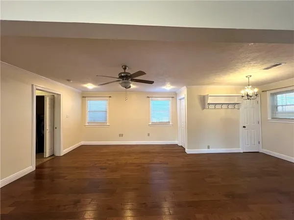 $385,000 | 4504 Lakewood Drive, Metairie, LA 70002