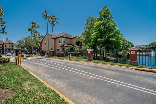 $344,990 | 2220 Chianti Place, Unit 80828, Palm Harbor, FL 34683