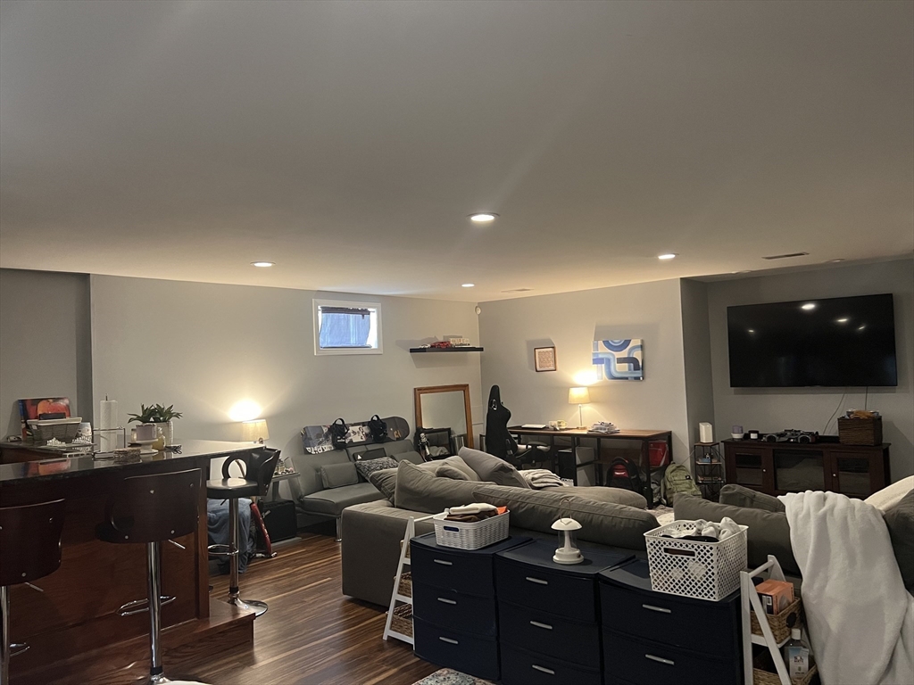 609 Detroit Street Fall River, MA 02721 - Photo 13 of 24 Gallery Image 13