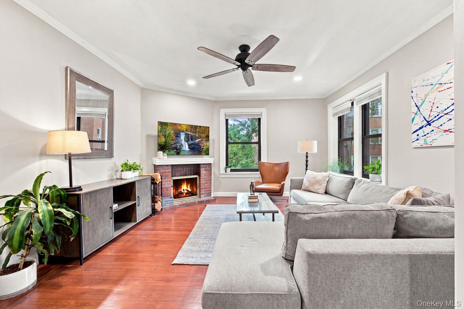 246 Bronxville Road, Unit I2 Bronxville, NY 10708 - Photo 10 of 20 Gallery Image 10