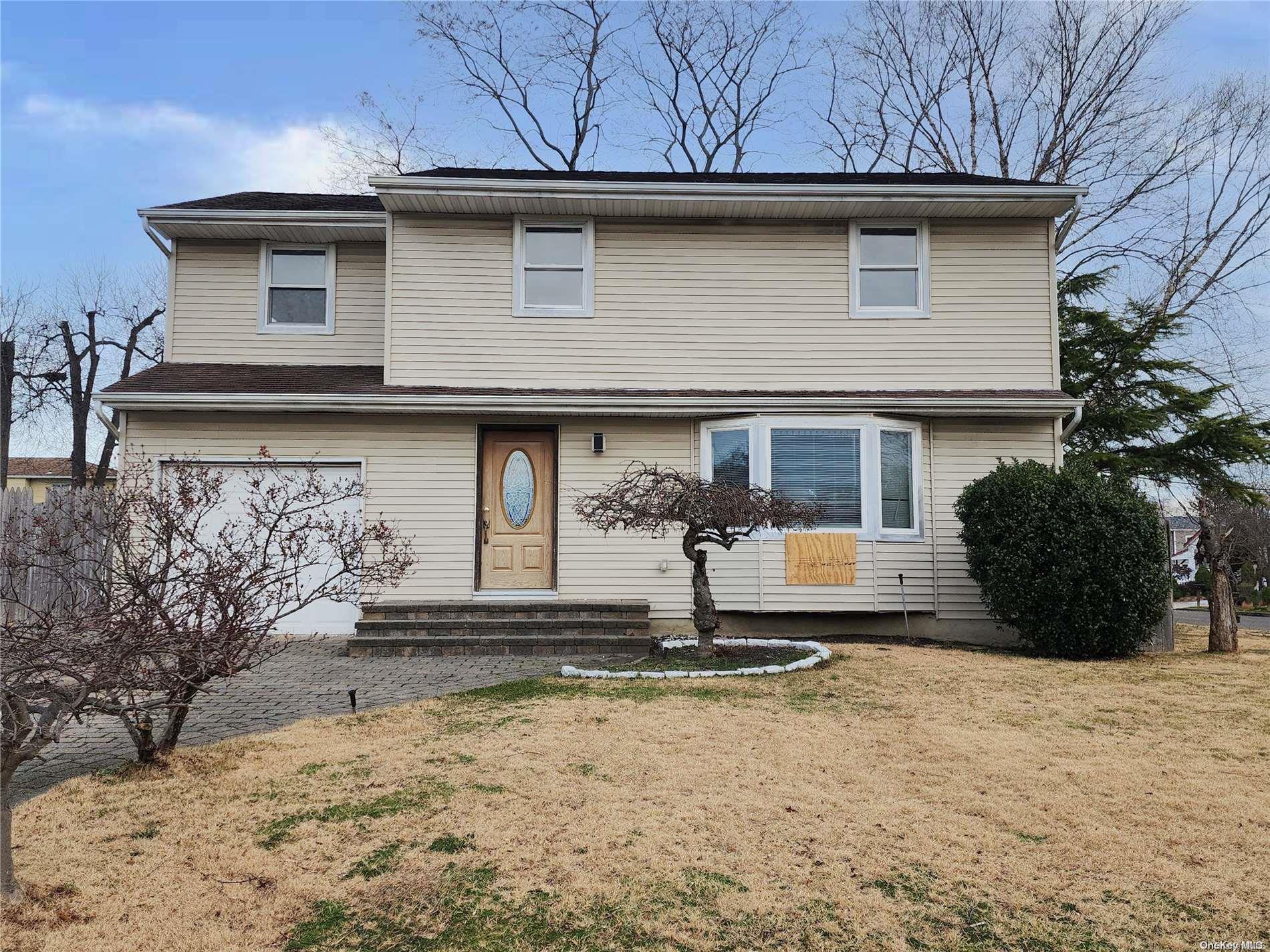 88 Dover Street Massapequa, NY 11758 - Photo 1 of 1