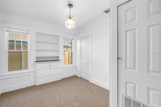 $700,000 | 1012 Granville Court North, St. Petersburg, FL 33701