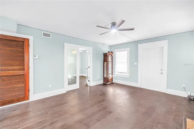 $700,000 | 1012 Granville Court North, St. Petersburg, FL 33701