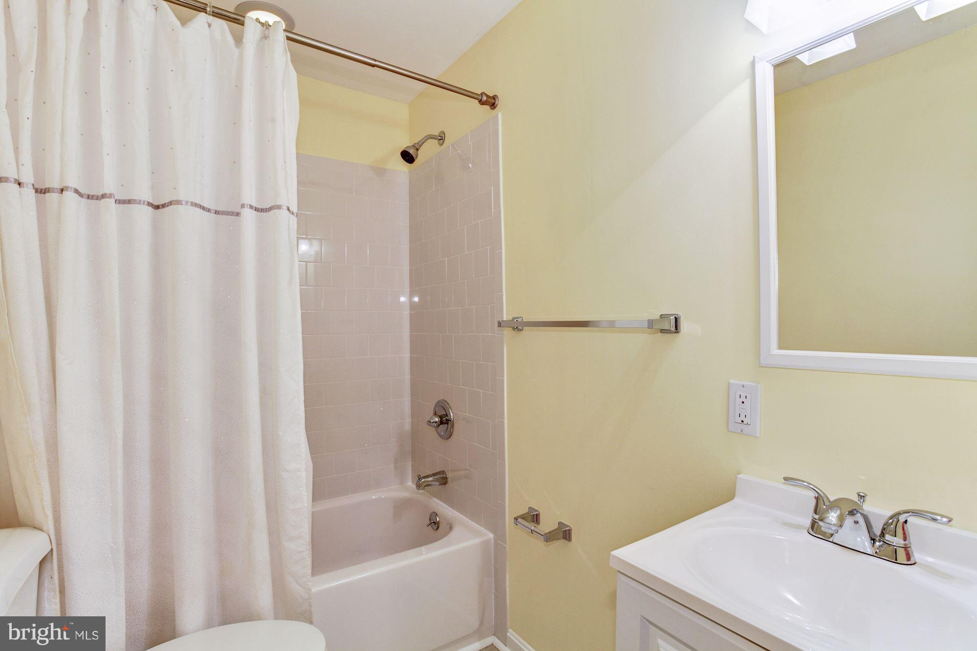 4003 Brummel Road Pasadena, MD 21122 - Photo 26 of 30 Full Bath