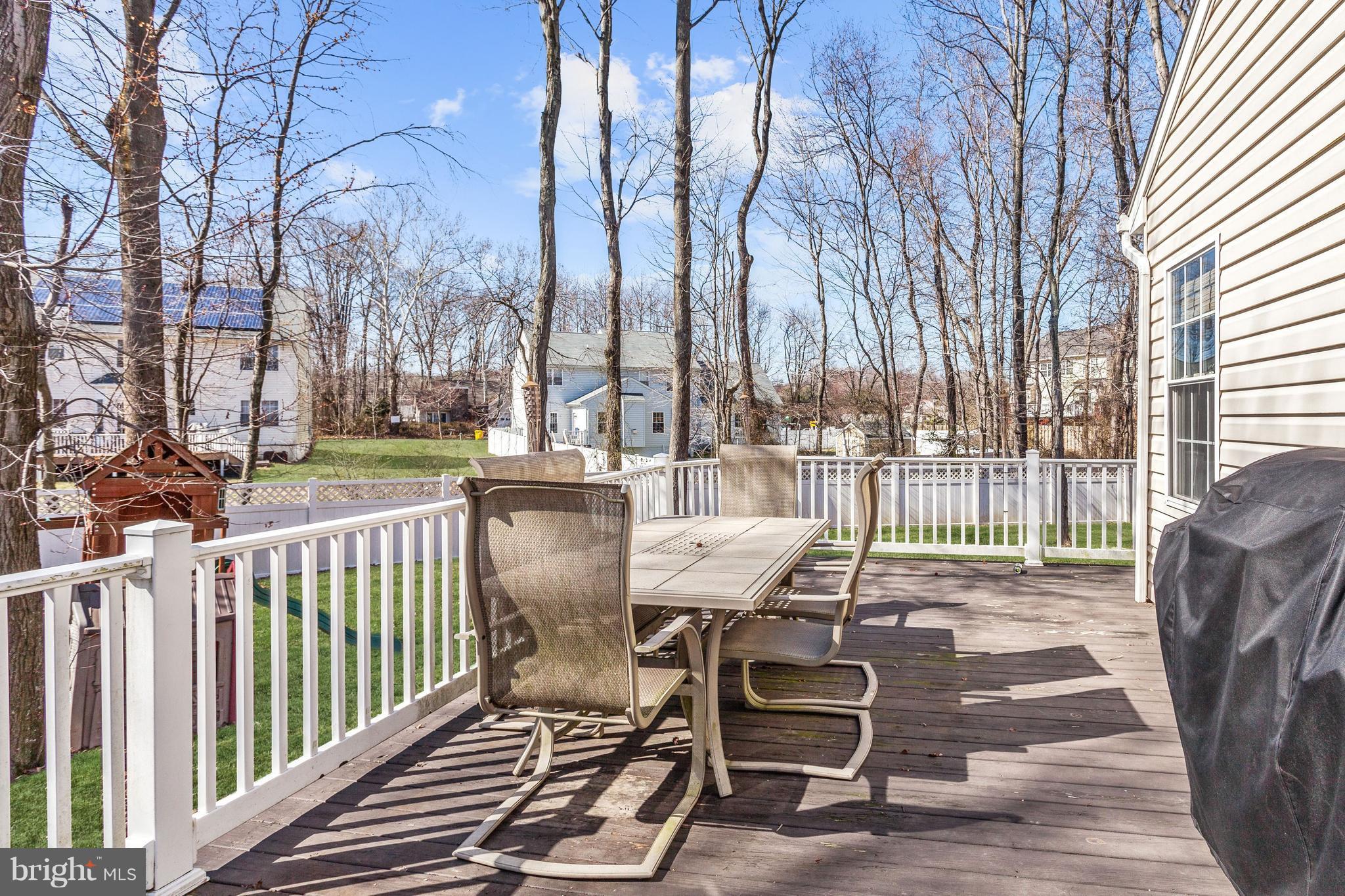 4003 Brummel Road Pasadena, MD 21122 - Photo 28 of 30 Deck