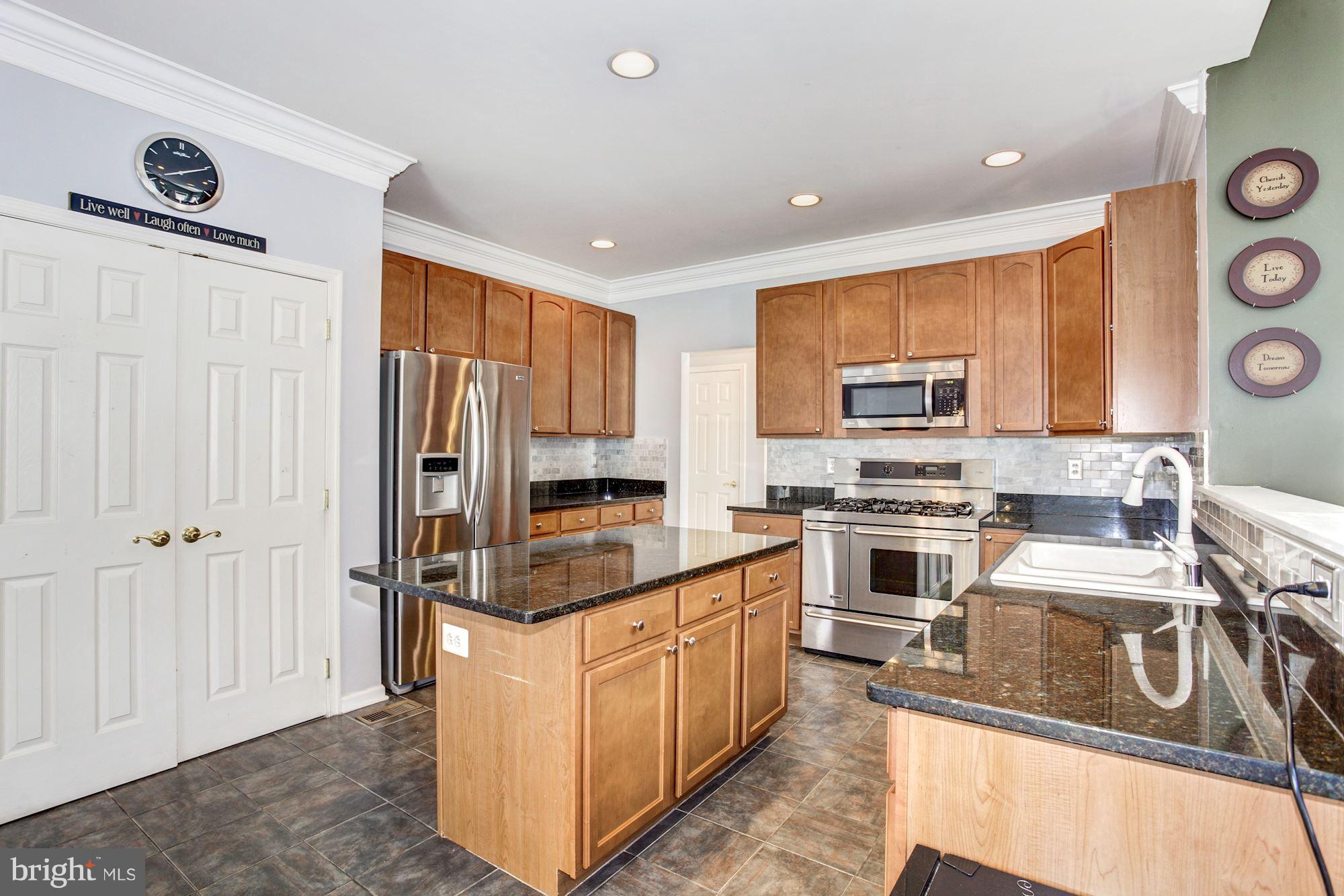 4003 Brummel Road Pasadena, MD 21122 - Photo 6 of 30 Kitchen