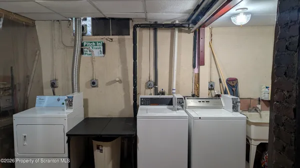 $1,250 | 1411 North Washington Avenue, Unit B2, Scranton, PA 18509