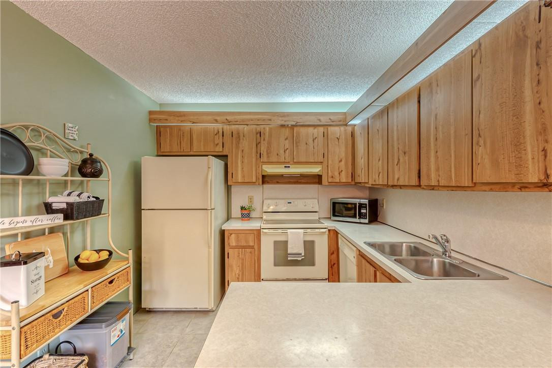 281 Woodland Road Palm Springs, FL 33461 - Photo 16 of 39 Photo 16