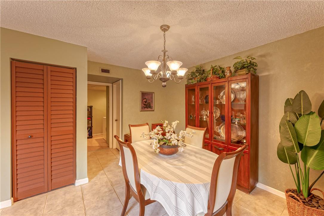 281 Woodland Road Palm Springs, FL 33461 - Photo 19 of 39 Photo 19