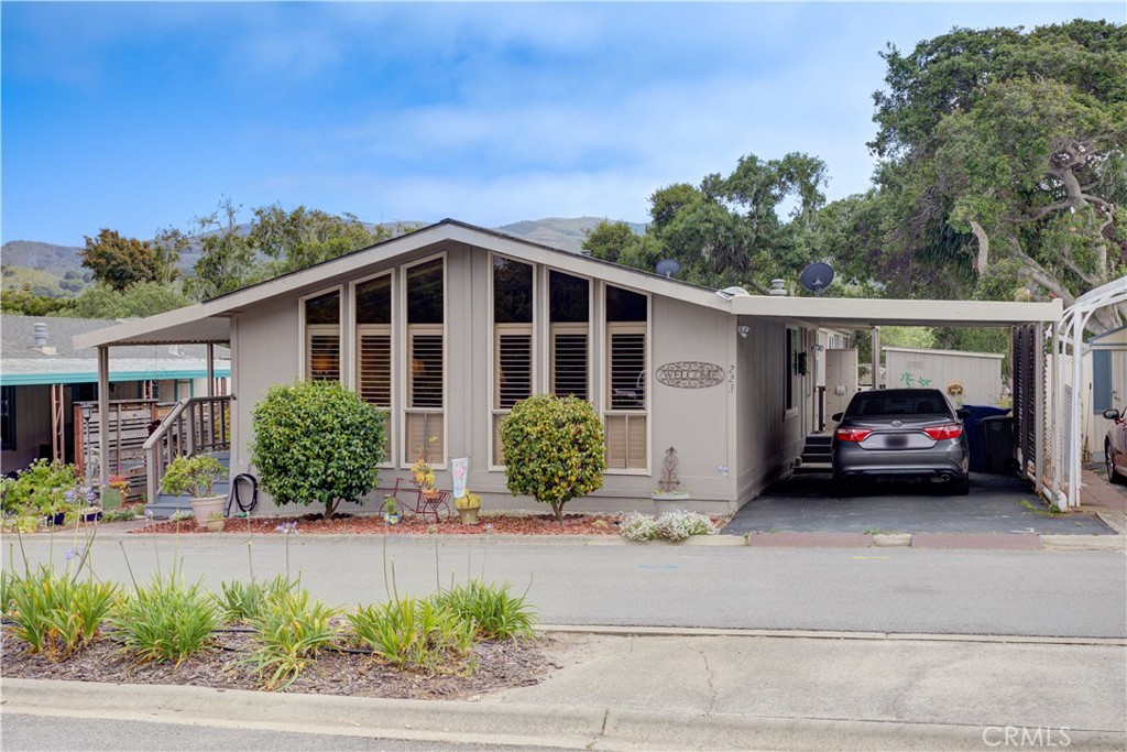 1675 Los Osos Valley Road, Unit 223 Los Osos, CA 93402 - Photo 3 of 68 a view of a car garage