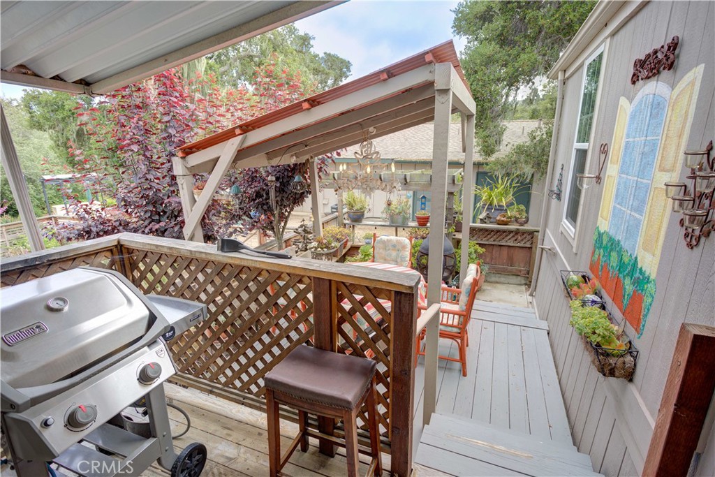 1675 Los Osos Valley Road, Unit 223 Los Osos, CA 93402 - Photo 9 of 68 a view of balcony with furniture
