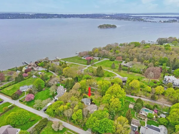 $1,250,000 | 58 Leonard Drive, Tiverton, RI 02878