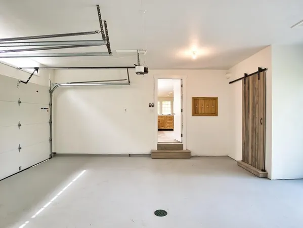 $1,250,000 | 58 Leonard Drive, Tiverton, RI 02878