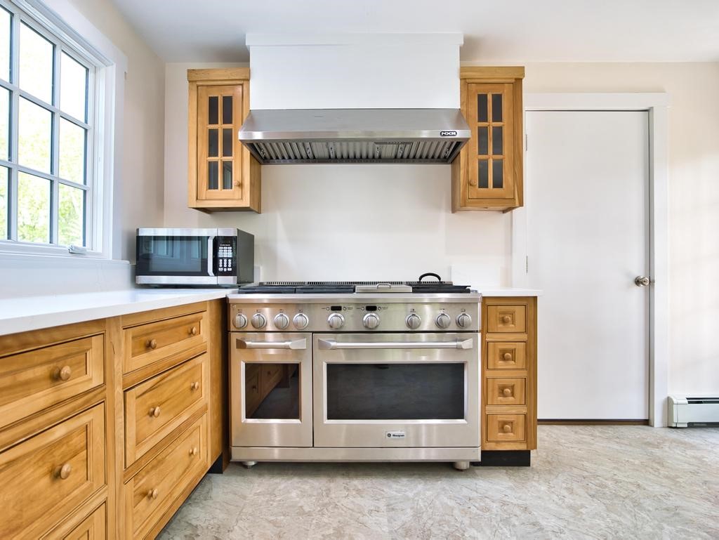 58 Leonard Drive Tiverton, RI 02878 - Photo 23 of 50