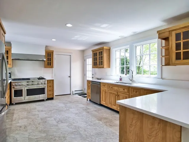 $1,250,000 | 58 Leonard Drive, Tiverton, RI 02878