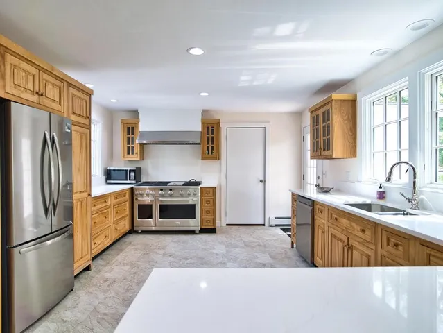 $1,250,000 | 58 Leonard Drive, Tiverton, RI 02878