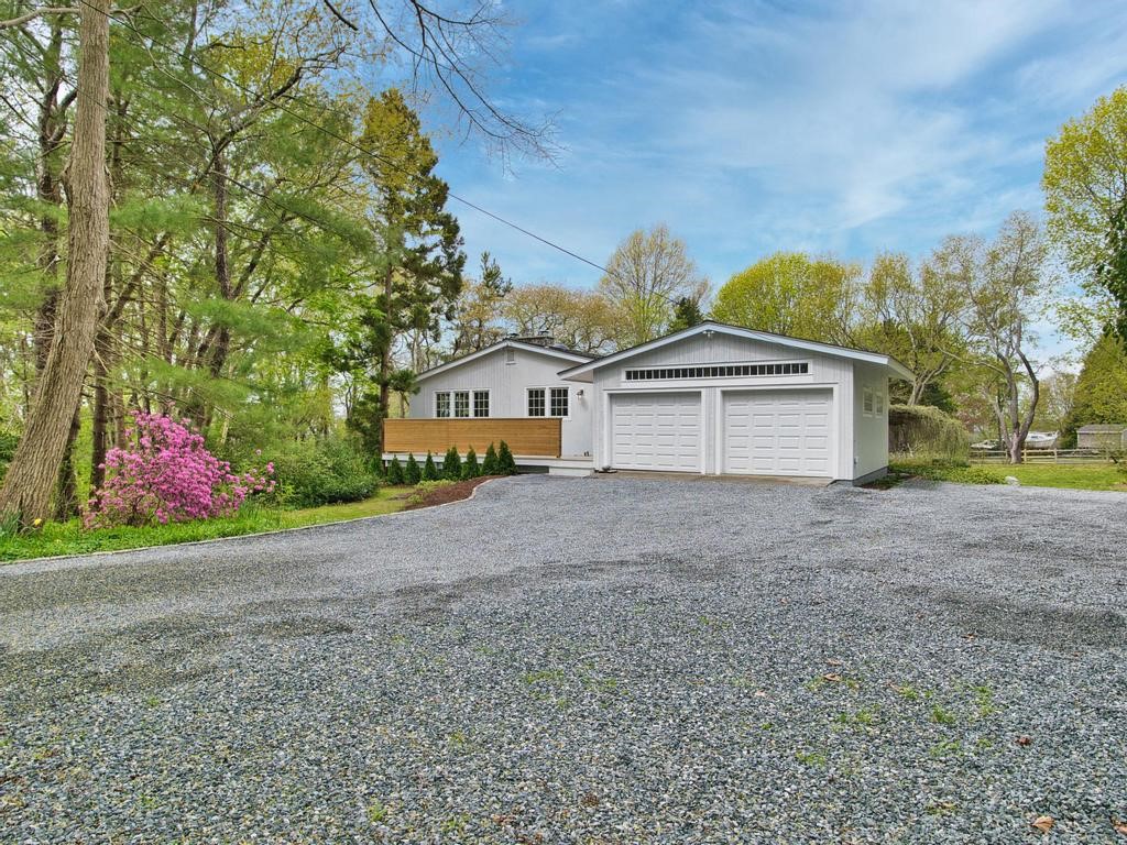 58 Leonard Drive Tiverton, RI 02878 - Photo 4 of 50