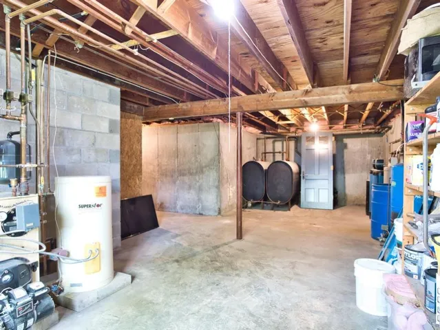 $1,250,000 | 58 Leonard Drive, Tiverton, RI 02878