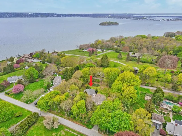 $1,250,000 | 58 Leonard Drive, Tiverton, RI 02878