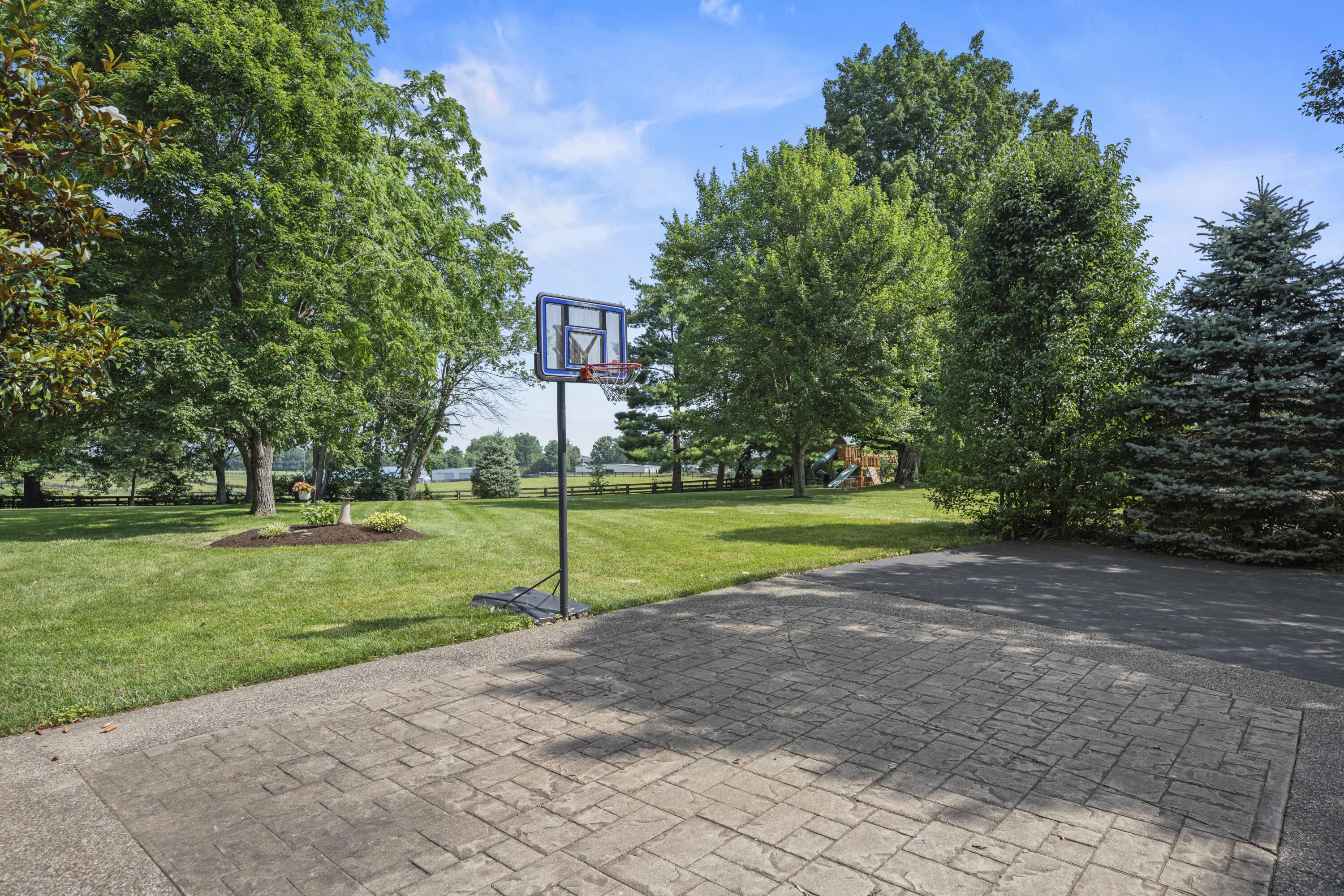 2227 Bahama Road Lexington, KY 40509 - Photo 8 of 46 20250625-2227-Bahama-Rd-fh-004