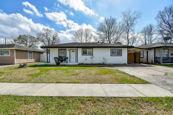 $200,000 | 2708 Morningside Lane, Pasadena, TX 77506