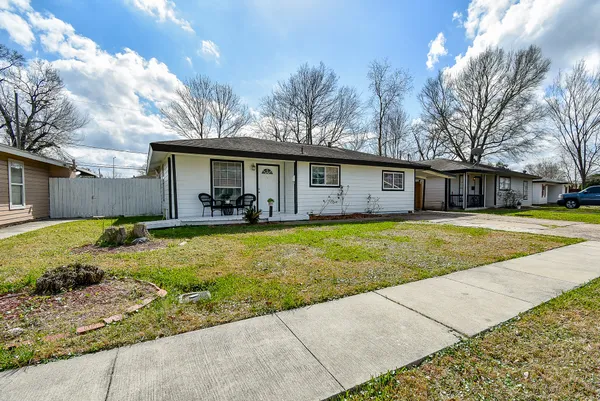 $200,000 | 2708 Morningside Lane, Pasadena, TX 77506