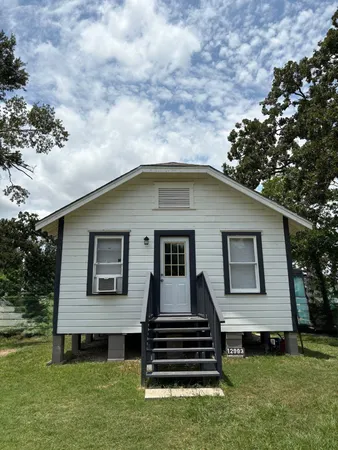 $850 | 12993 McDade Lane, Hempstead, TX 77445