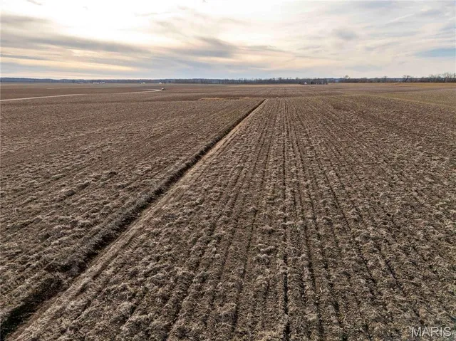 $1 | 0 Bond Road, Chester, IL 62233