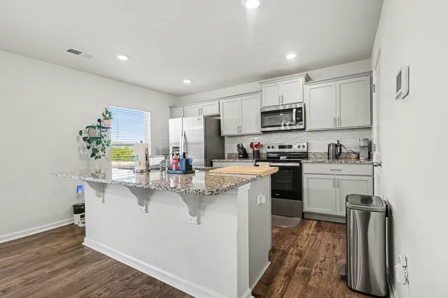 $309,900 | 365 Valencia Circle, Wellford, SC 29385