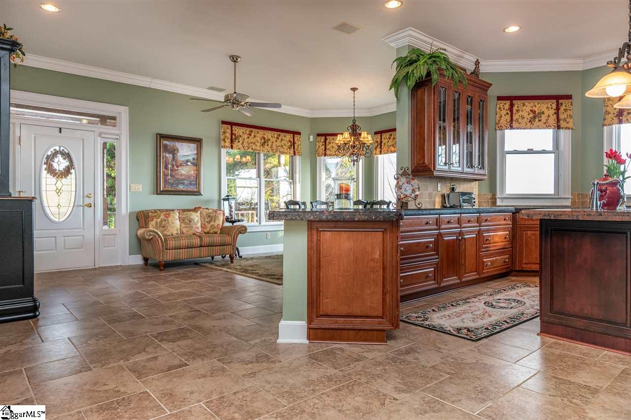 801 Plumley Summit Road Landrum, SC 29356 - Photo 14 of 34