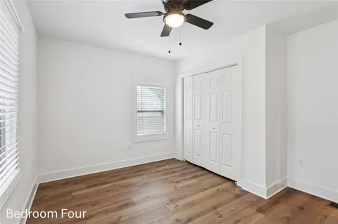 a view of a yard with a small yard