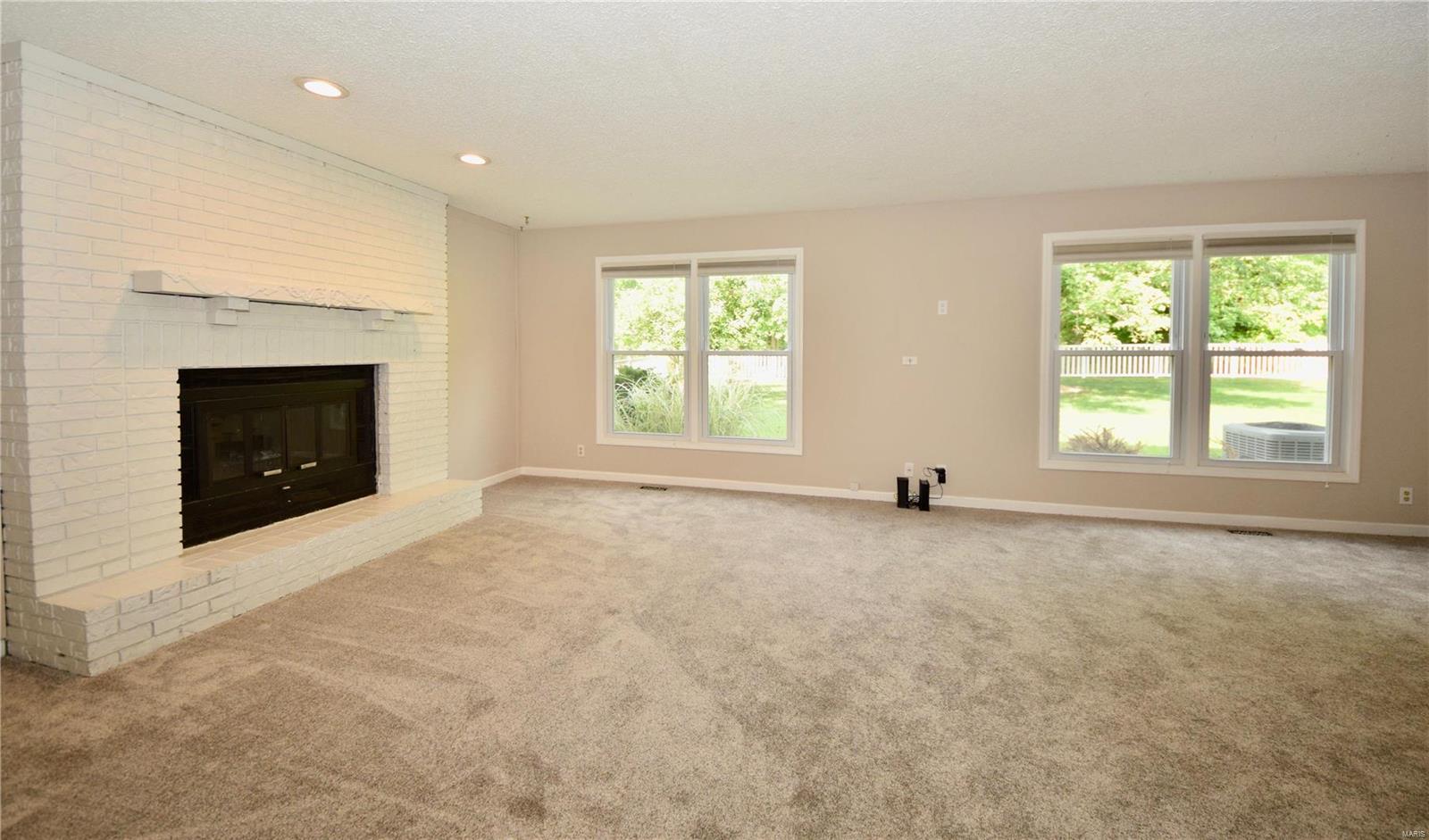 1969 Raintree Trail Collinsville, IL 62234 - Photo 8 of 39 Gallery Image 8