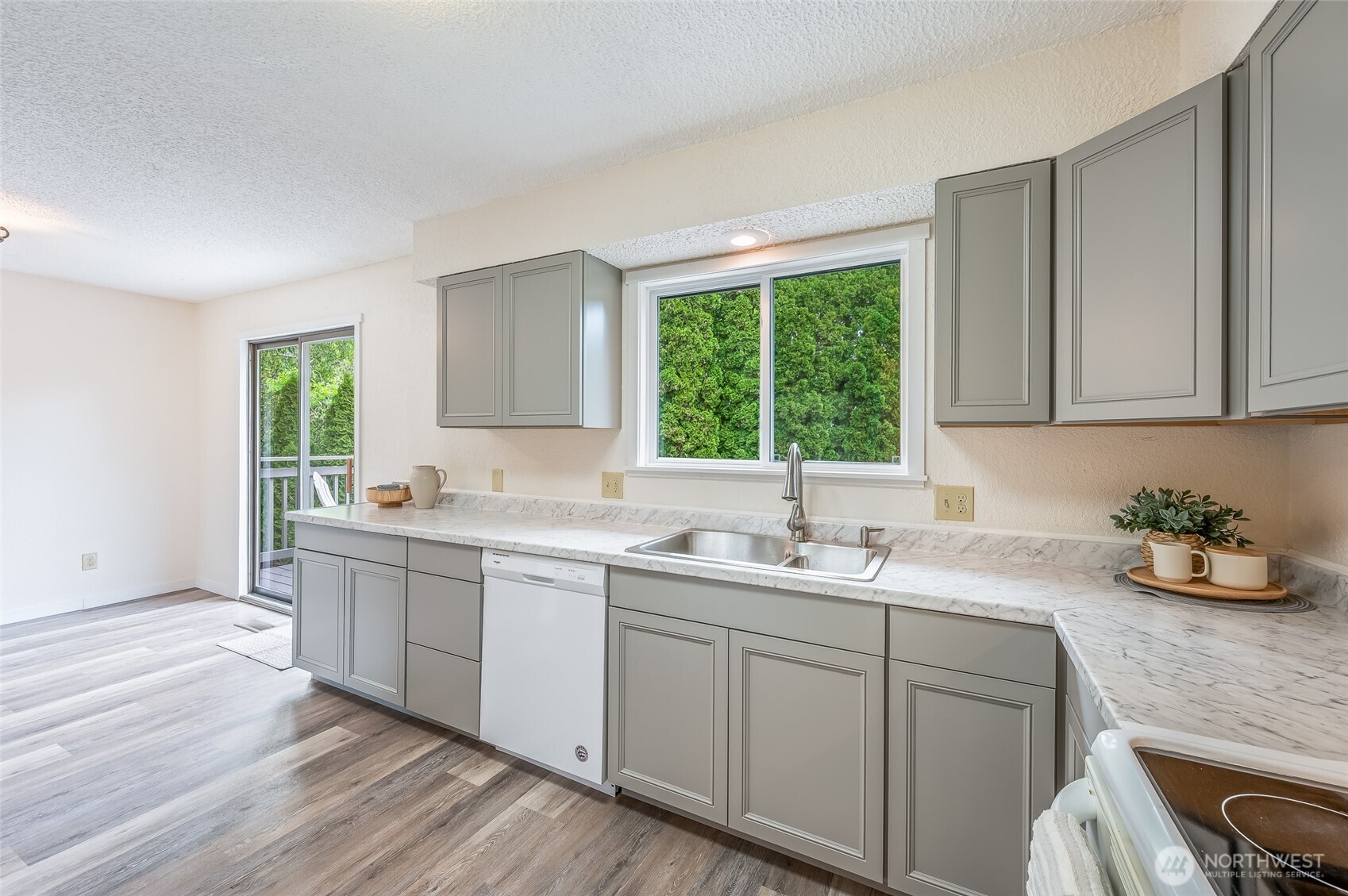1312 Fourth Street Wenatchee, WA 98801 - Photo 16 of 34